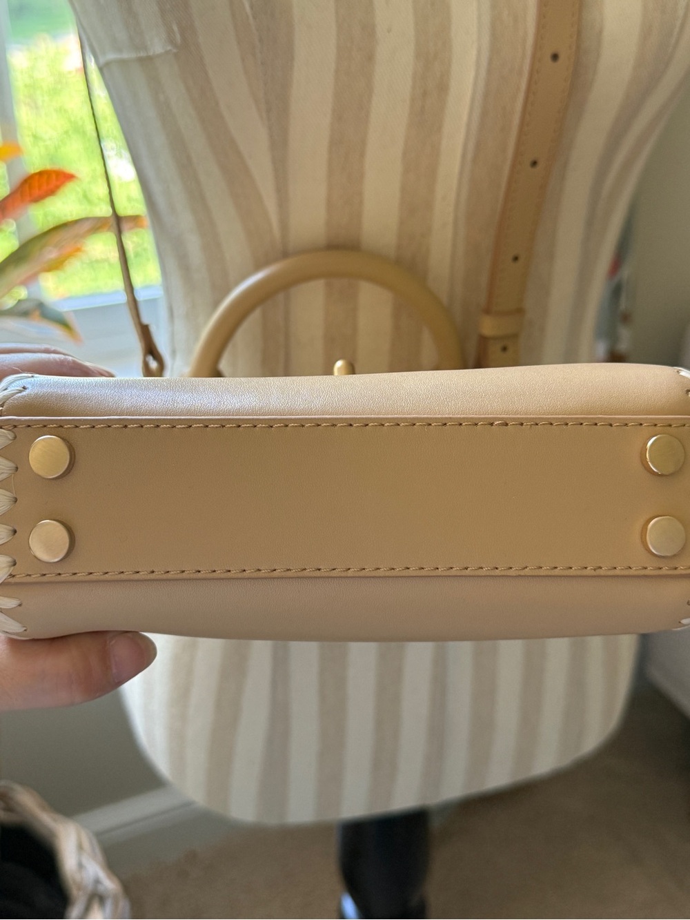 ANTONIO MELANI Beige Leather Top-Handle Crossbody Bag with Whipstitch Trim - Picture 4 of 10